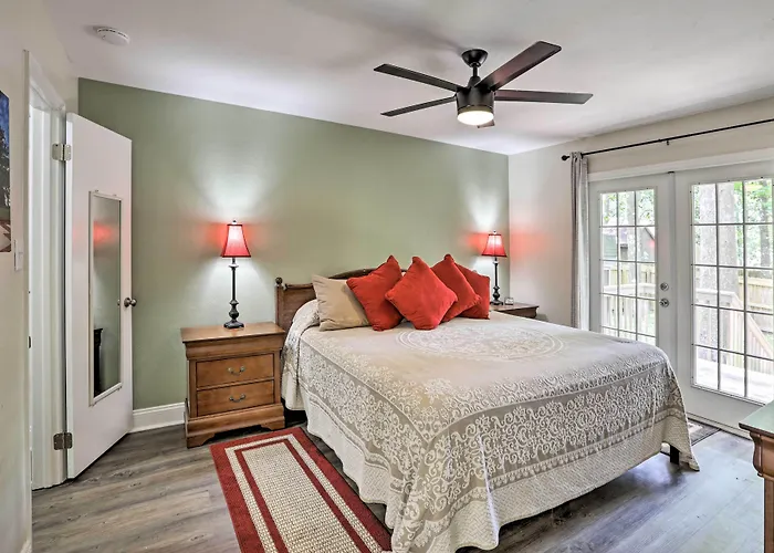 Charming Townhouse ~ 3 Mi To Fsu! Tallahassee