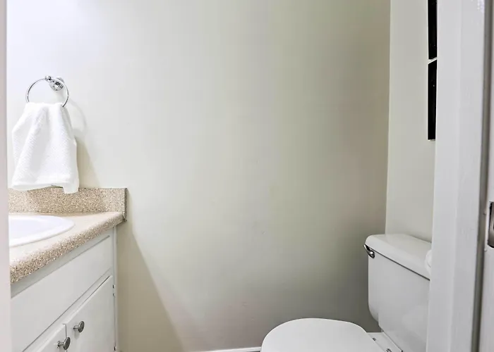 Charming Townhouse ~ 3 Mi To Fsu! Ferienhaus