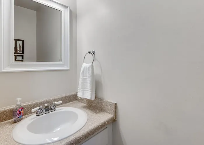 Charming Townhouse ~ 3 Mi To Fsu! Ferienhaus Tallahassee