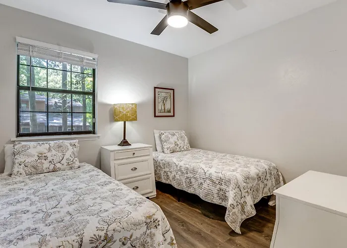 Ferienhaus Charming Townhouse ~ 3 Mi To Fsu! *