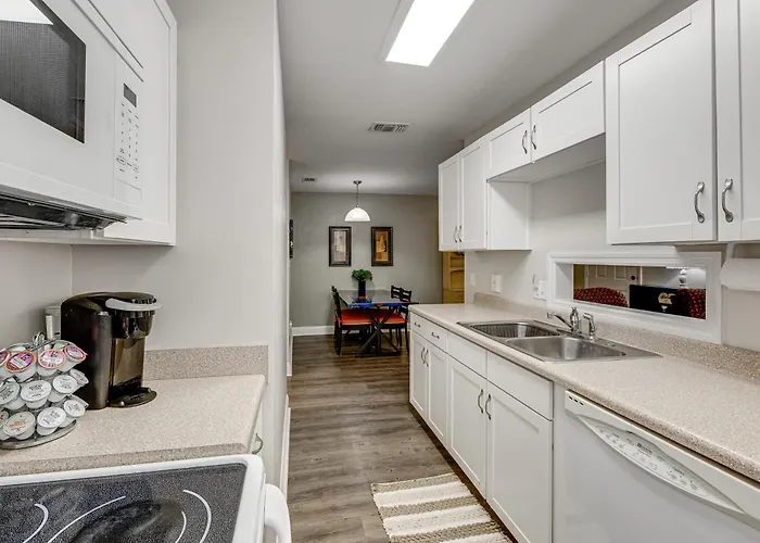 Charming Townhouse ~ 3 Mi To Fsu! Ferienhaus Tallahassee