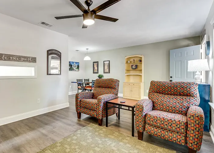 Ferienhaus Charming Townhouse ~ 3 Mi To Fsu! Tallahassee