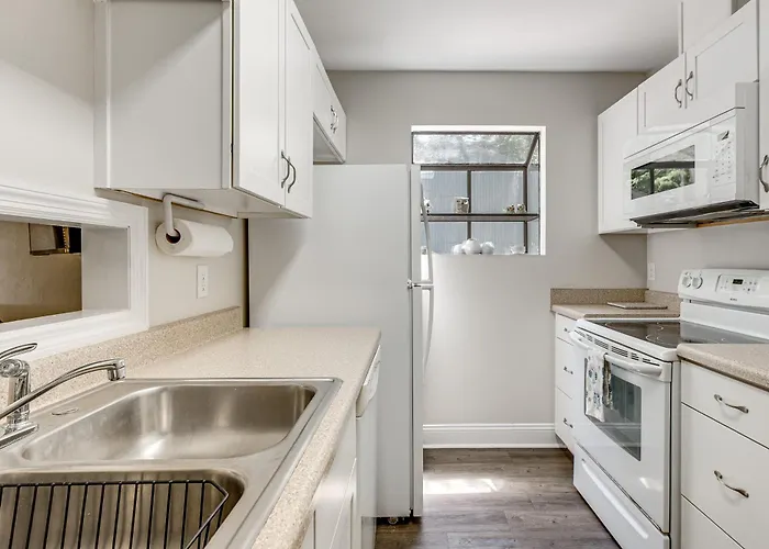 Charming Townhouse ~ 3 Mi To Fsu! *