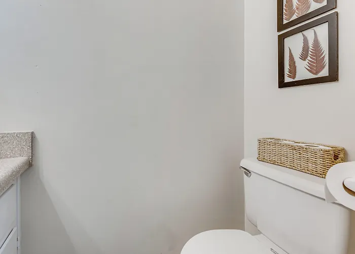 Charming Townhouse ~ 3 Mi To Fsu! Ferienhaus